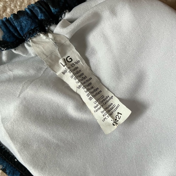 👙Y2K blue and black bikini top: - Picture 4 of 4